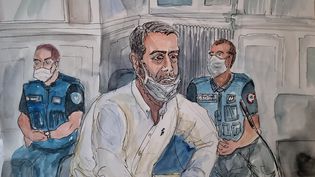 Nordahl Lelandais,&nbsp;le 4 mai 2021, au deuxième jour de son procès&nbsp;pour le meurtre d'Arthur Noyer, devant&nbsp;la cour d'assises de la Savoie, à Chambéry.&nbsp; (MARIE WILLIAMS / AFP)