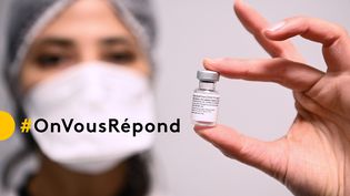 Franceinfo répond à vos questions sur les vaccins contre le Covid-19, dans le cadre du dispositif #OnVousRépond. (CHRISTOPHE ARCHAMBAULT / POOL / AFP)