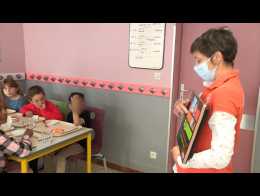 Covid-19: Amiens installe des capteurs de CO2 dans une cantine scolaire